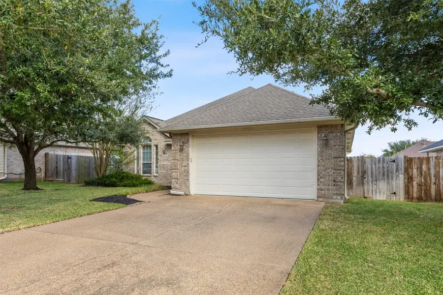 8419 Lauren Drive, College Station, TX 77845 - Image #3