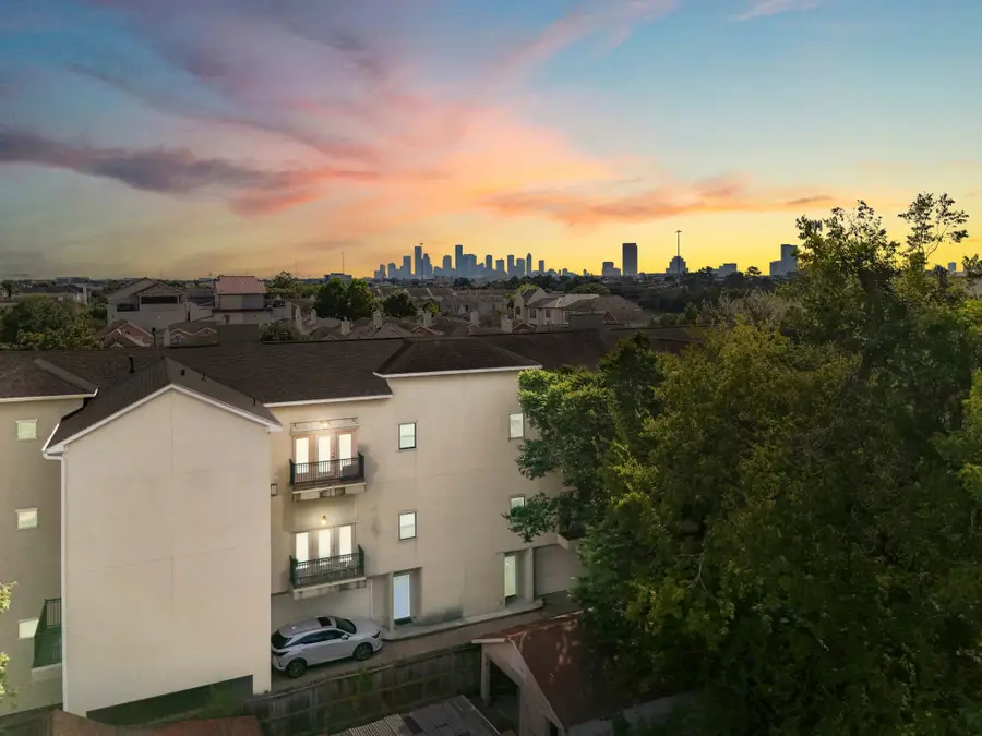 5841 Darling Street #C, Houston, TX 77007 - Image #2