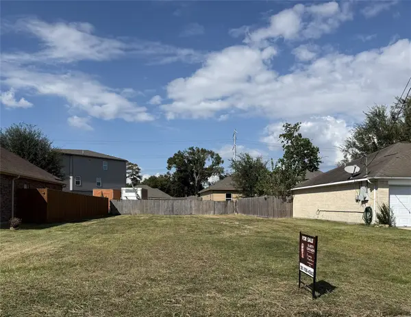 209 Dixie Drive, Deer Park, TX 77536