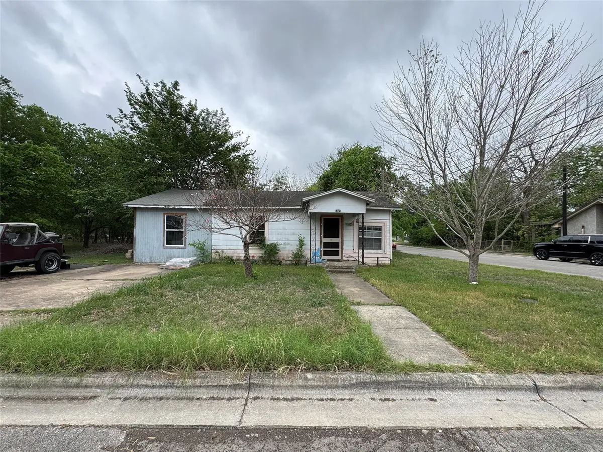 402 Laredo Street, Lockhart, TX 78644 - #1