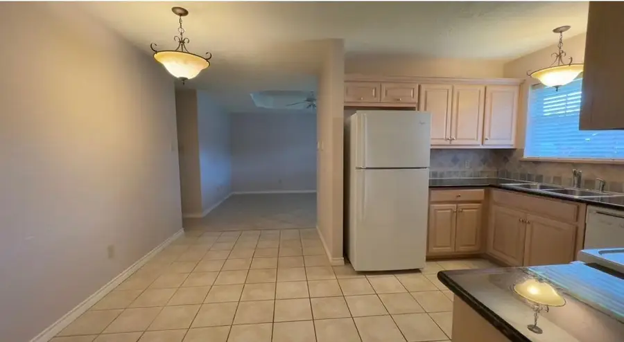4665 Glen Oaks Circle, Beaumont, TX 77708 - #3