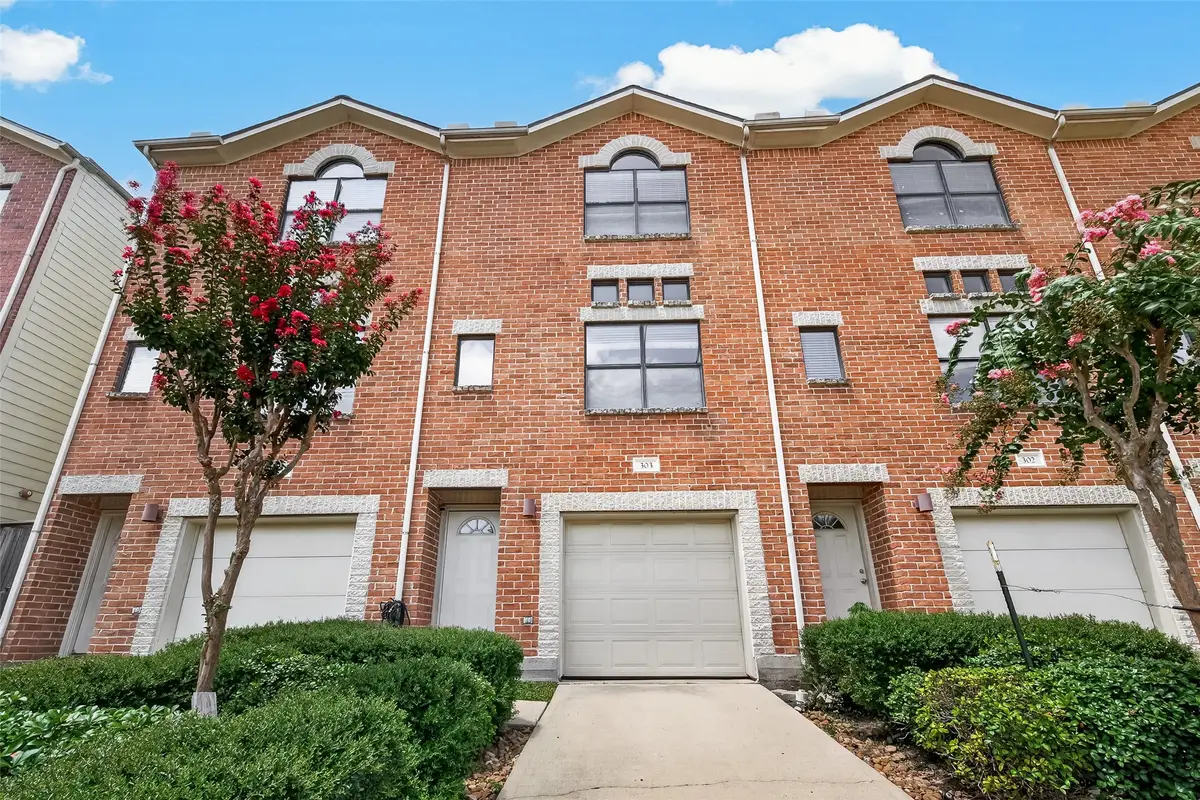 3501 Link Valley Drive #303, Houston, TX 77025 - #1