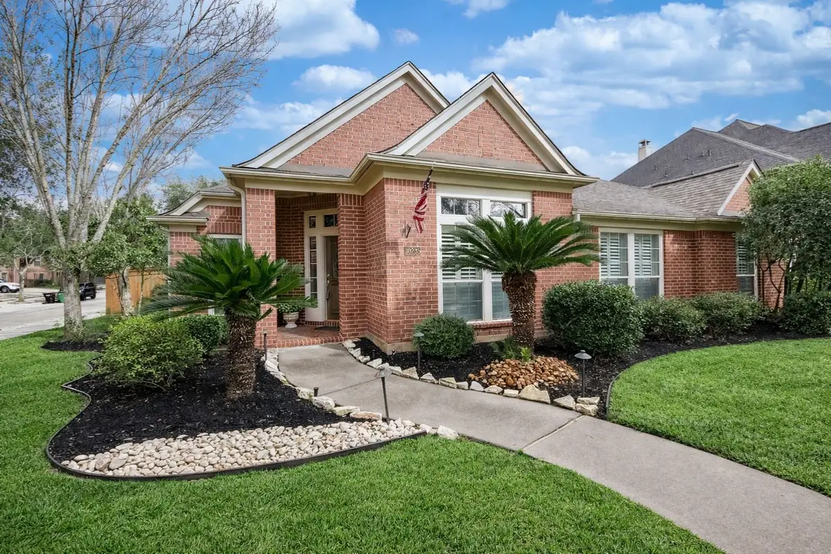 10235 Shipmans Landing Drive, Missouri City, TX 77459 - Image #1