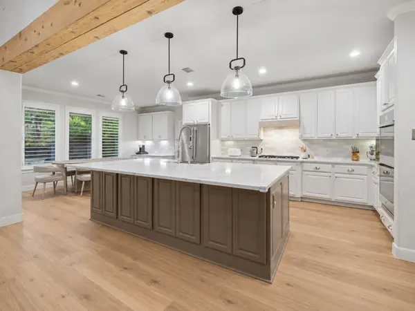 7922 Emerald Haven Drive, Sugar Land, TX 77479