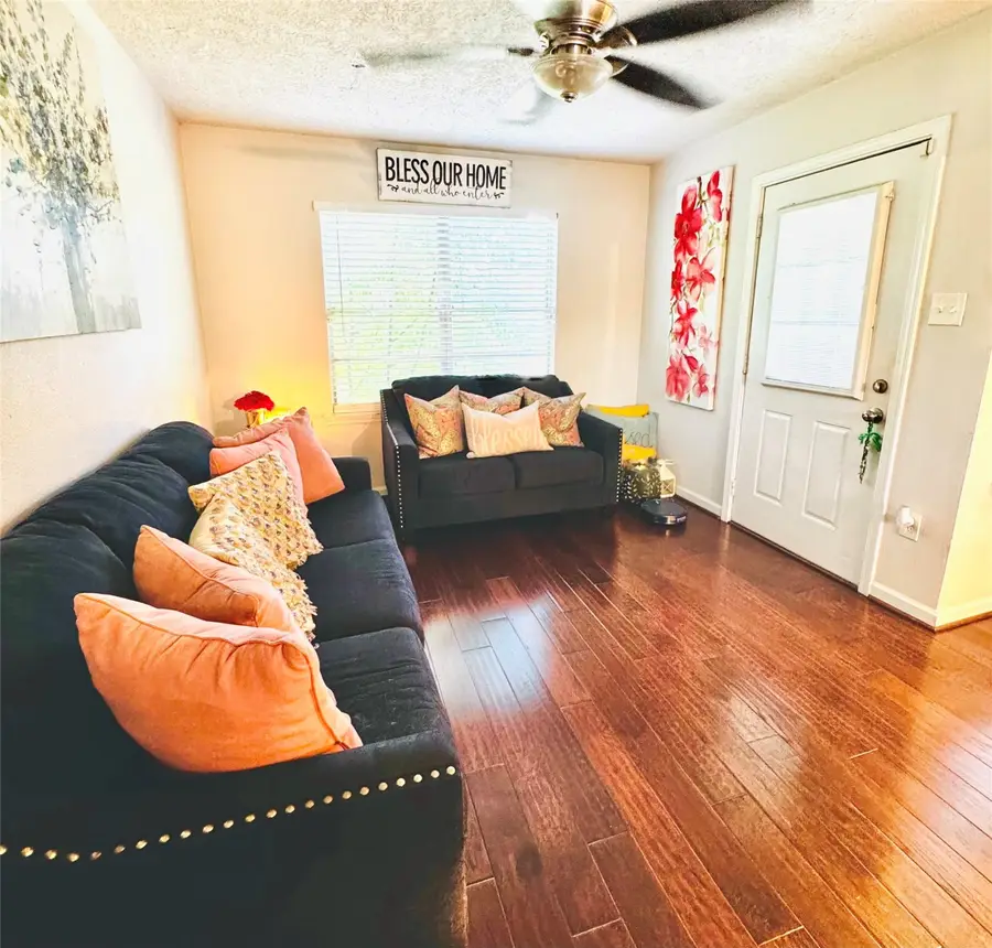 503 S Kansas Street, La Porte, TX 77571 - Image #3