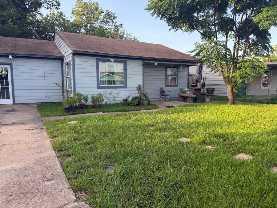 2305 Windsor Lane, Pasadena, TX 77506 - #2