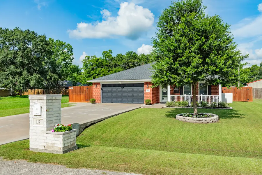 112 Lillian Drive, West Columbia, TX 77486 - #3