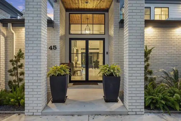 45 Patti Lynn Lane, Houston, TX 77024