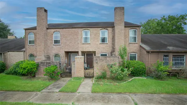10662 Bexley Drive, Houston, TX 77099