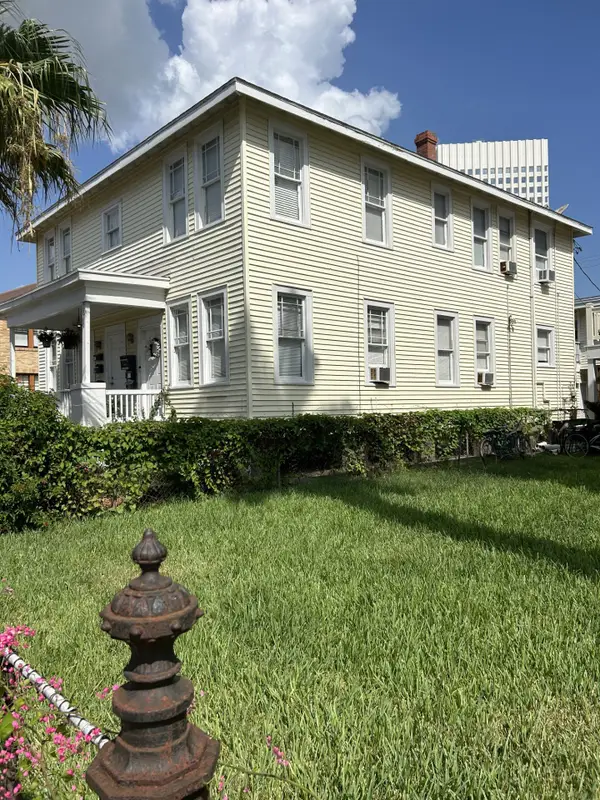 1810 Church Street, Galveston, TX 77550
