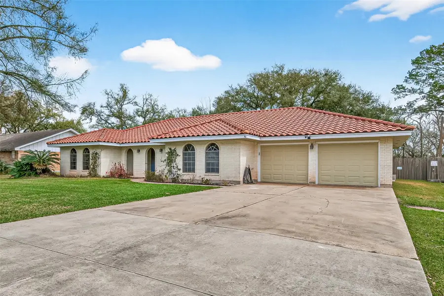 5607 Avenue M 1/2, Santa Fe, TX 77510 - #2