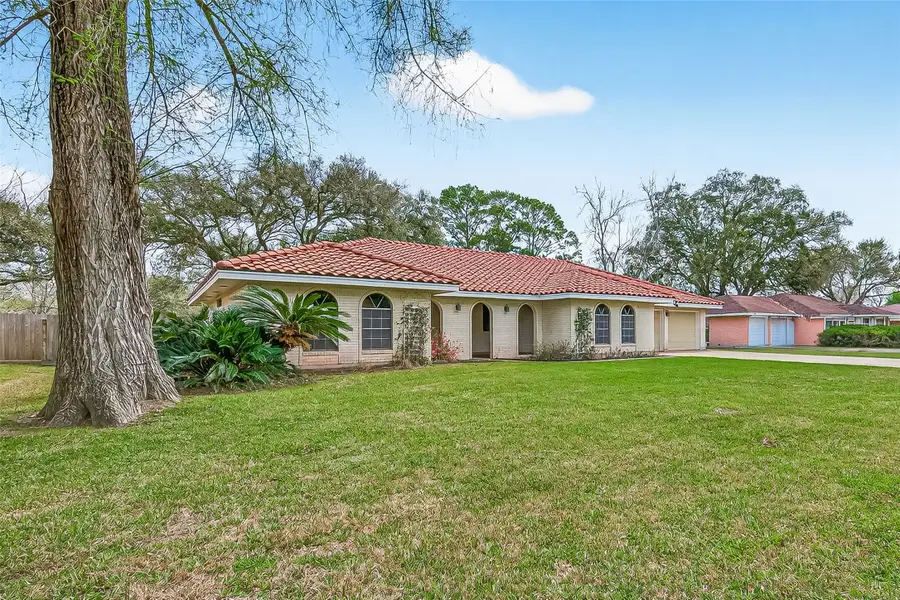 5607 Avenue M 1/2, Santa Fe, TX 77510 - #3