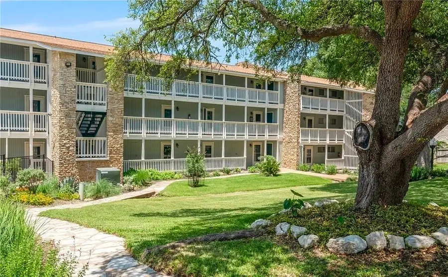 2 Cliffhouse Drive #210, Belton, TX 76513 - #2