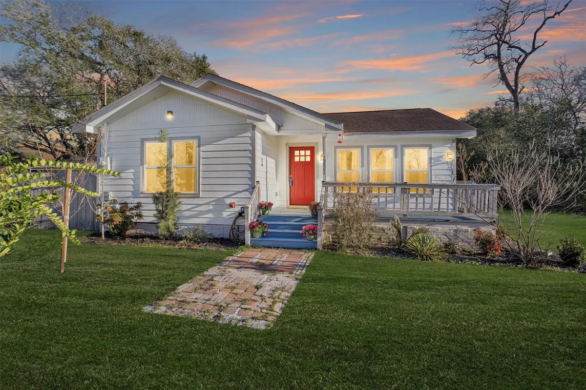 221 Carrell Street, Tomball, TX 77375 - #1