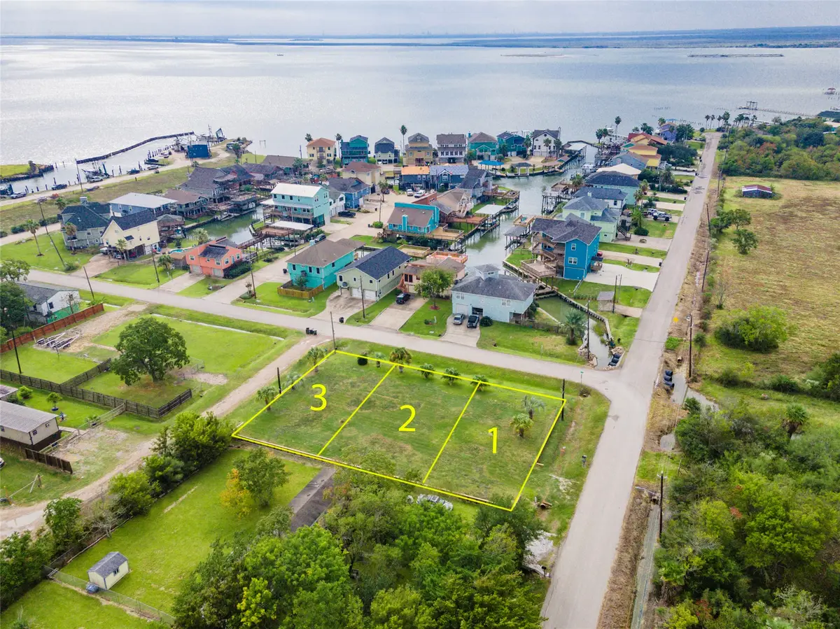 Lot 2 Avenue L, Bacliff, TX 77518 - Image #1