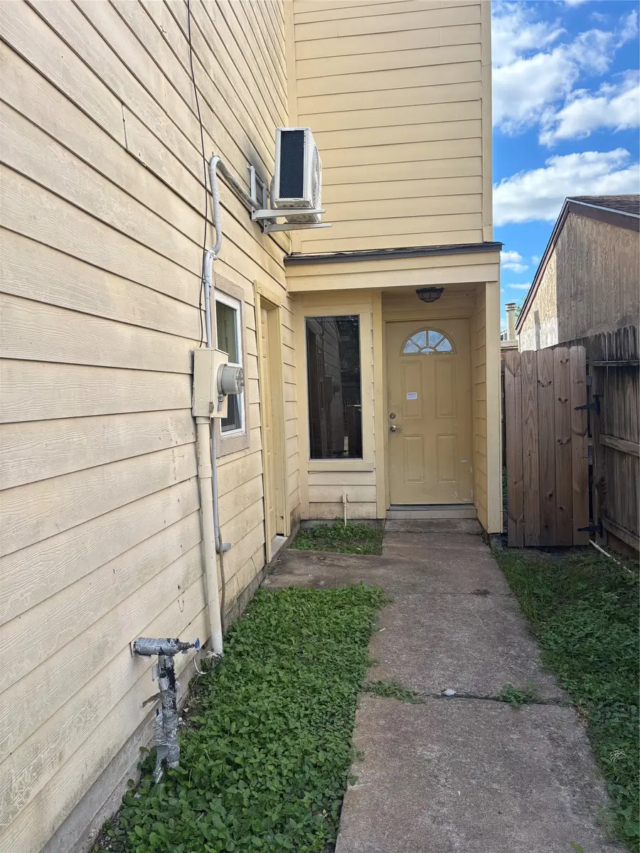7824 Windward Passage Street, Houston, TX 77072 - #2