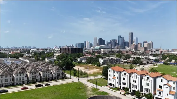 607 N Nagle Street, Houston, TX 77003