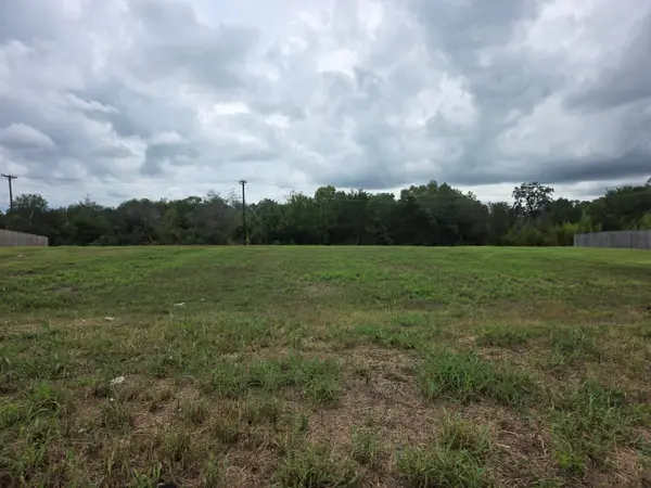 2068 Winepress Road, Brenham, TX 77833