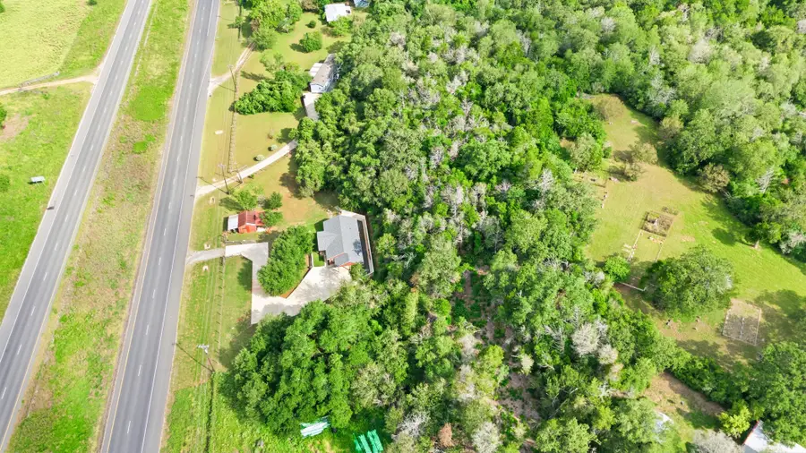 564 Highway 71 W, Smithville, TX 78957 - #3