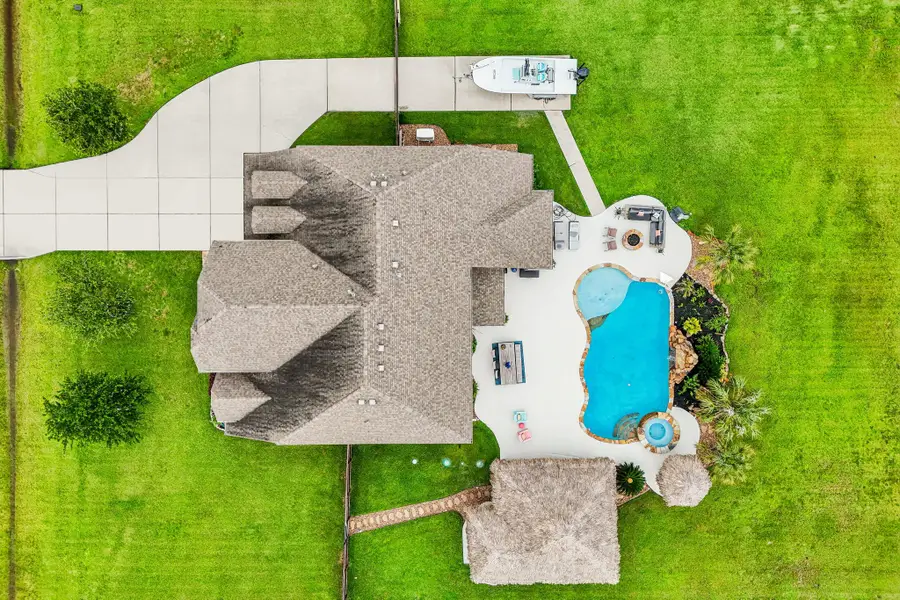 4410 Clearwater Road, Baytown, TX 77523 - #2