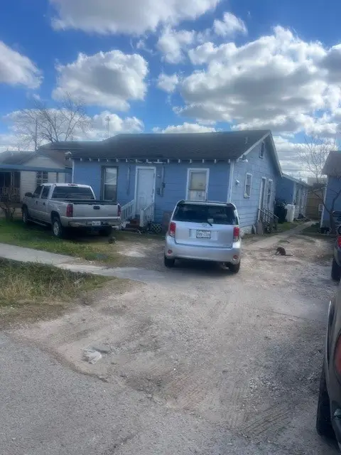 110 E 44th Street, Houston, TX 77018