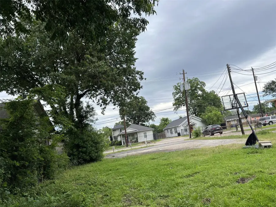 4416 Lyons Avenue, Houston, TX 77020 - #3