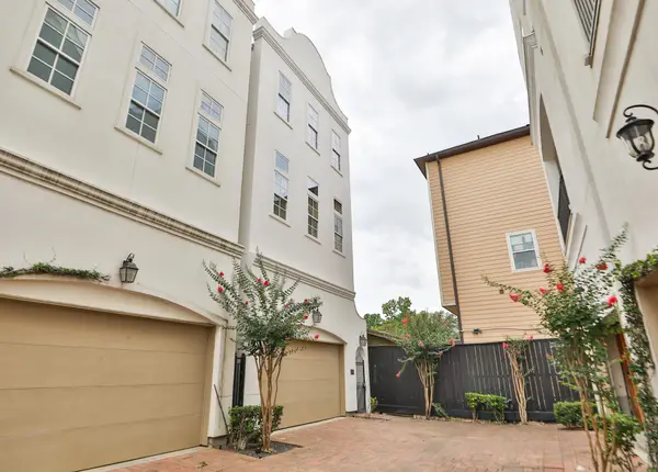 1250 W 23rd Street, Houston, TX 77008