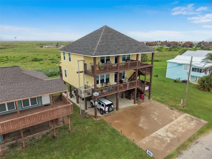 521 Beachfront Drive, Matagorda, TX 77457 - #3