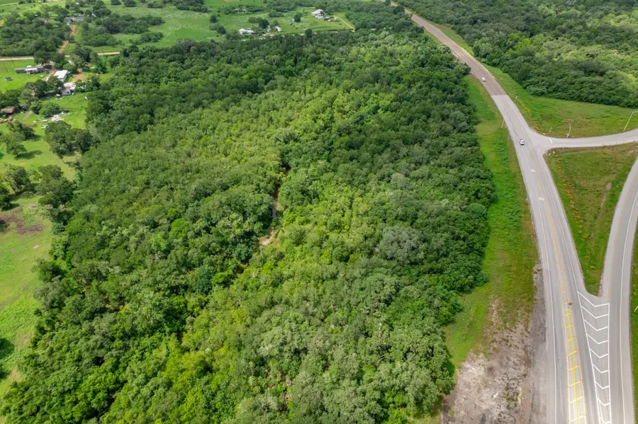 000 Hwy 87 N, Cuero, TX 77954 - #2