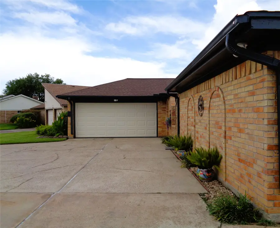 2502 20th Street N, Texas City, TX 77590 - #3