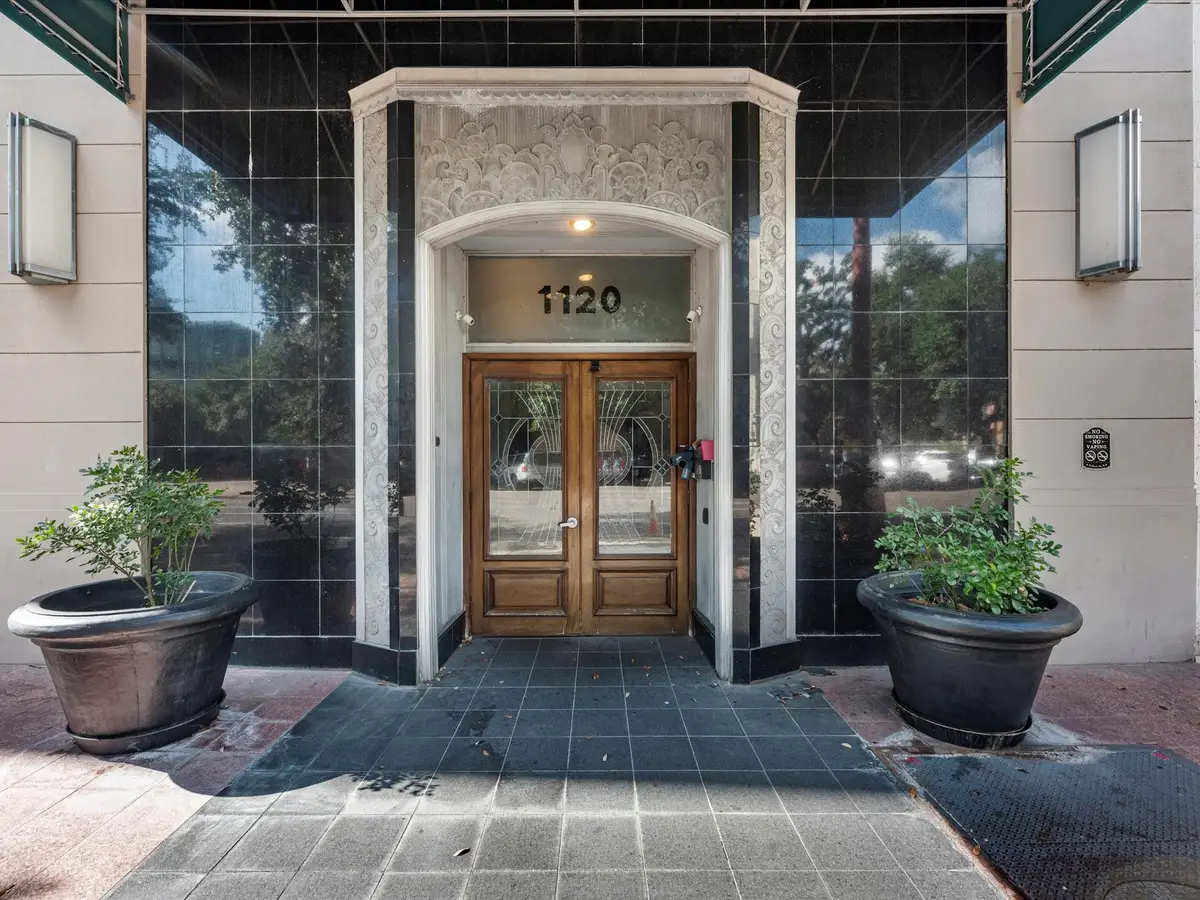 1120 Texas Street #4B, Houston, TX 77002 - Image #1