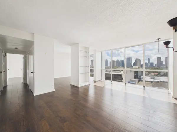 5001 Woodway Drive #1103, Houston, TX 77056