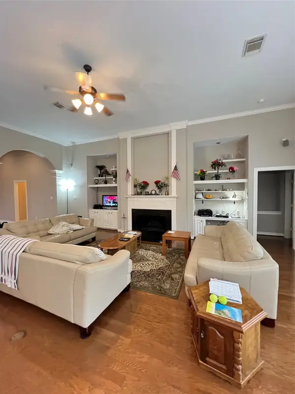 2227 Greenhaven Drive, Sugar Land, TX 77479