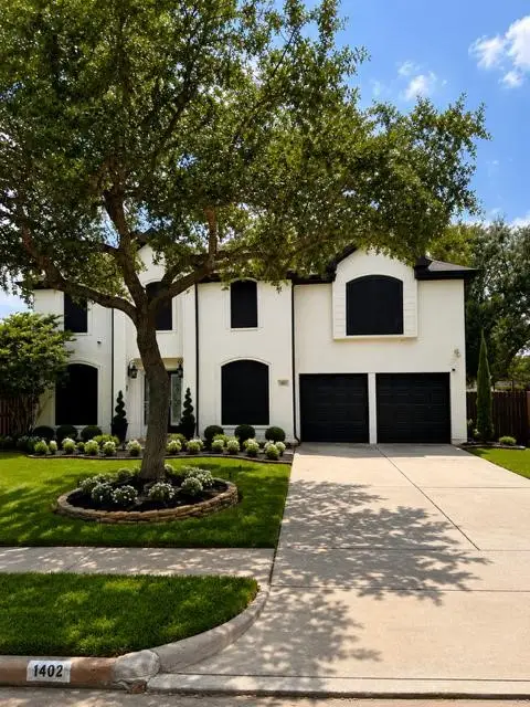 1902 La Salle Street, Friendswood, TX 77546