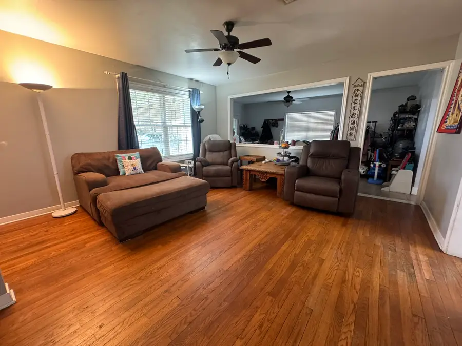 608 Avenue K, El Campo, TX 77437 - #3