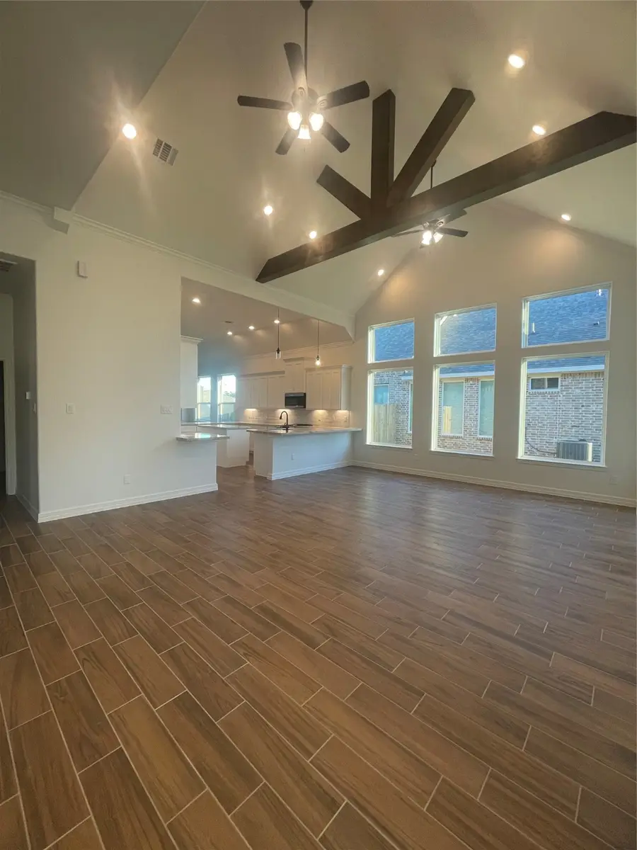 126 Peachleaf Court, Anahuac, TX 77514 - Image #2