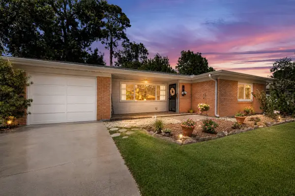 515 Azaleadell Drive, Houston, TX 77018