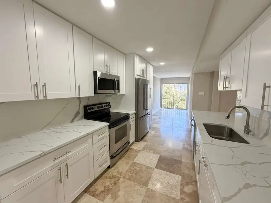 5050 Ambassador Way #212, Houston, TX 77056 - Image #2