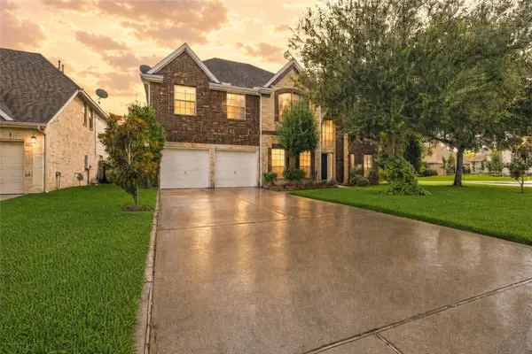1231 Abigail Lane, Friendswood, TX 77546