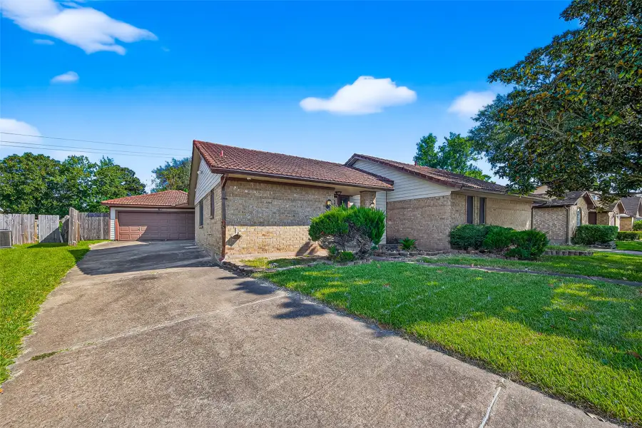 4407 Yosemite Drive, Pasadena, TX 77504 - #3