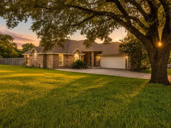 7158 Lakeshore Lane, Willis, TX 77318