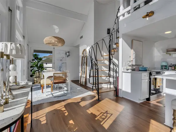 13839 Pirates Beach Boulevard, Galveston, TX 77554