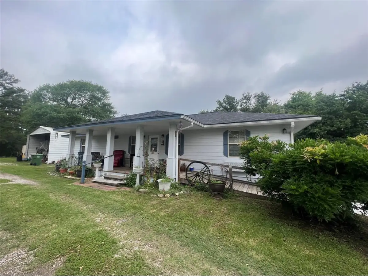 3015 State Highway 19, Huntsville, TX 77320 - #1