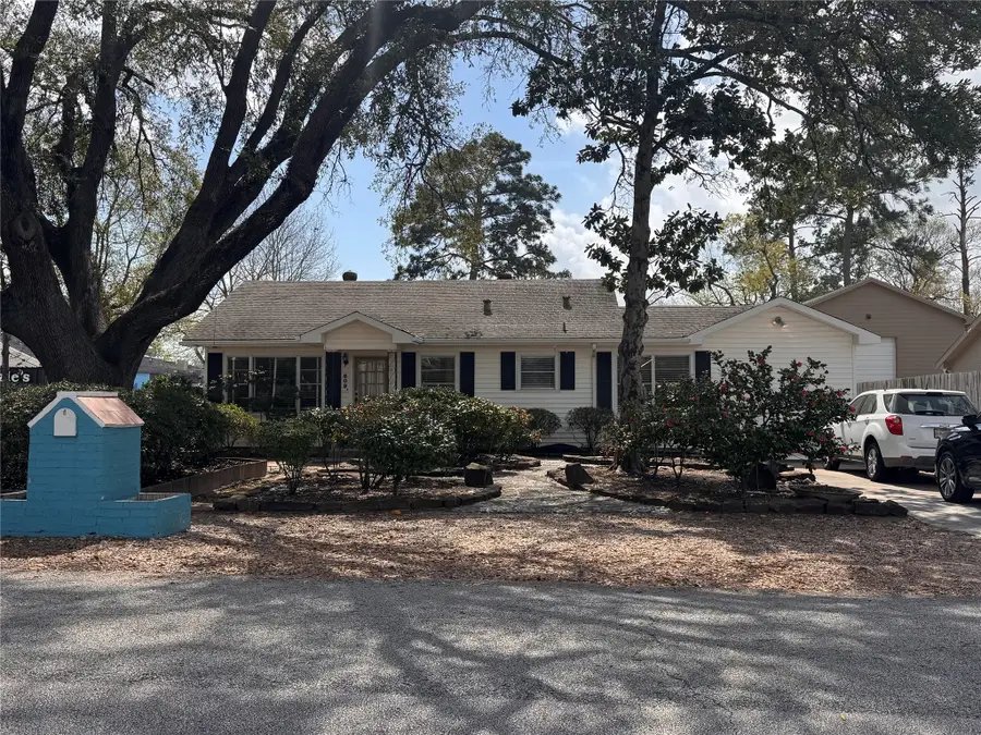 809 W Semands, Conroe, TX 77301 - #3