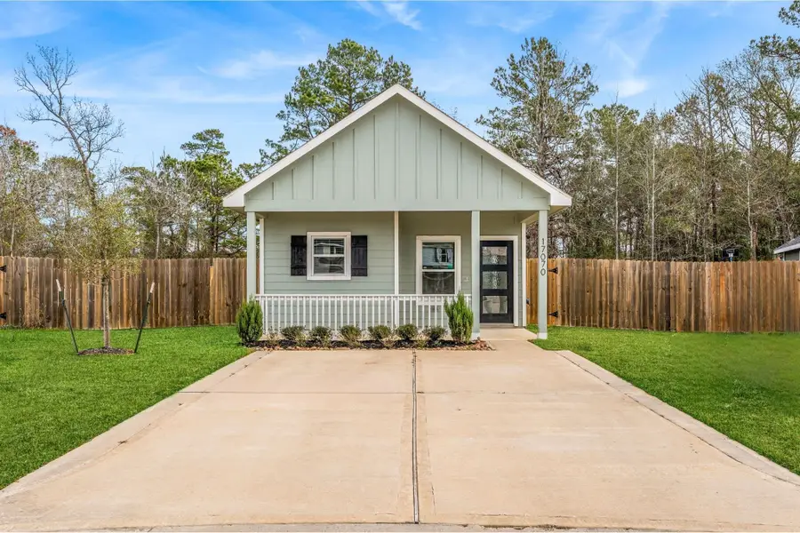 17070 Marie Village Drive, Conroe, TX 77306 - Image #2