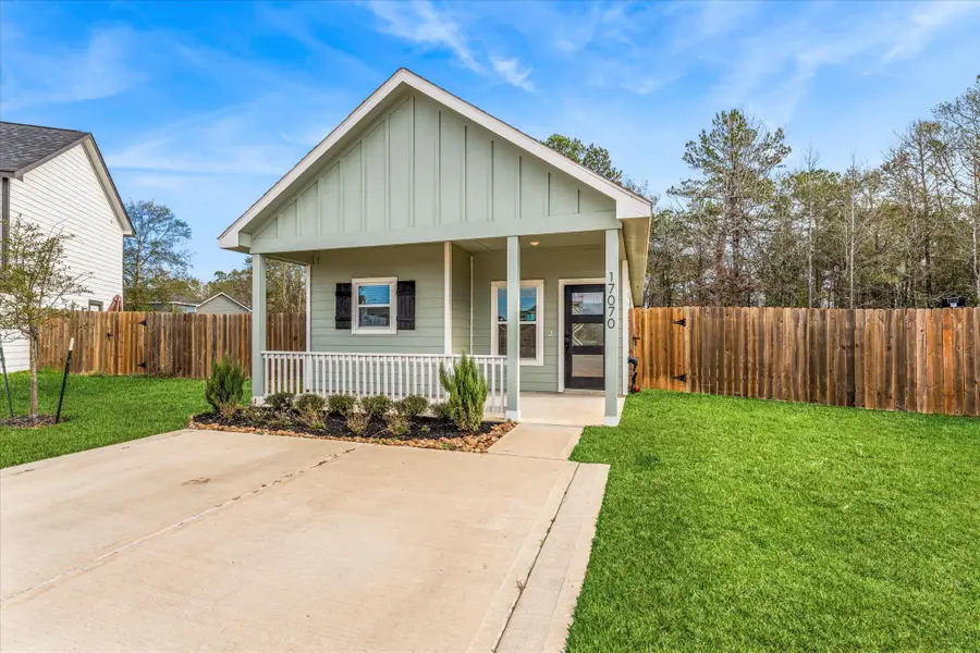 17070 Marie Village Drive, Conroe, TX 77306 - Image #3