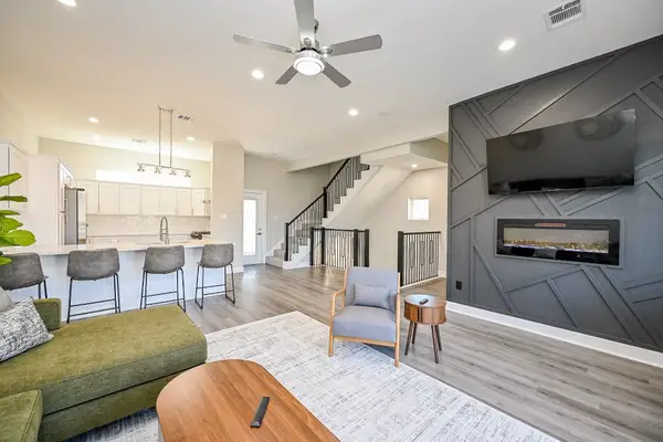 4746 S Mallow Street E, Houston, TX 77033