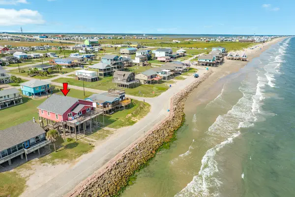 306 Beach Drive, Surfside Beach, TX 77541