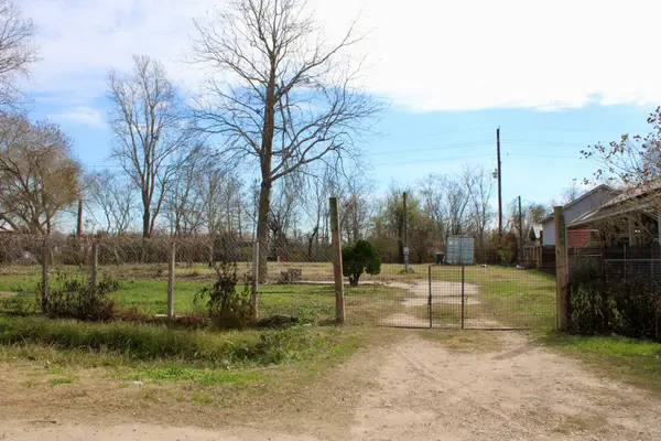 22203 Sandspoint Drive, Katy, TX 77449