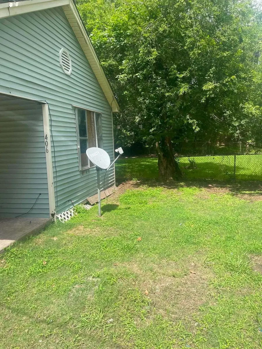 406 4th Street, Orange, TX 77630 - #2